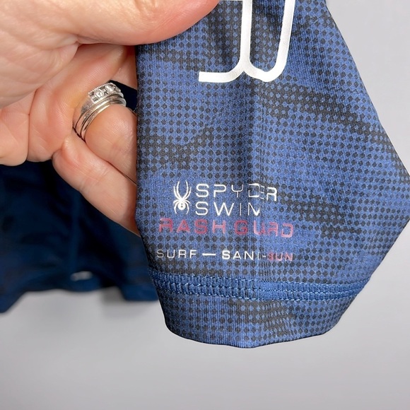 Spyder Rash Guard 30+ UPF Protection Long Sleeve Surf -Swim-Cycle Men's Shirt M - Picture 3 of 7